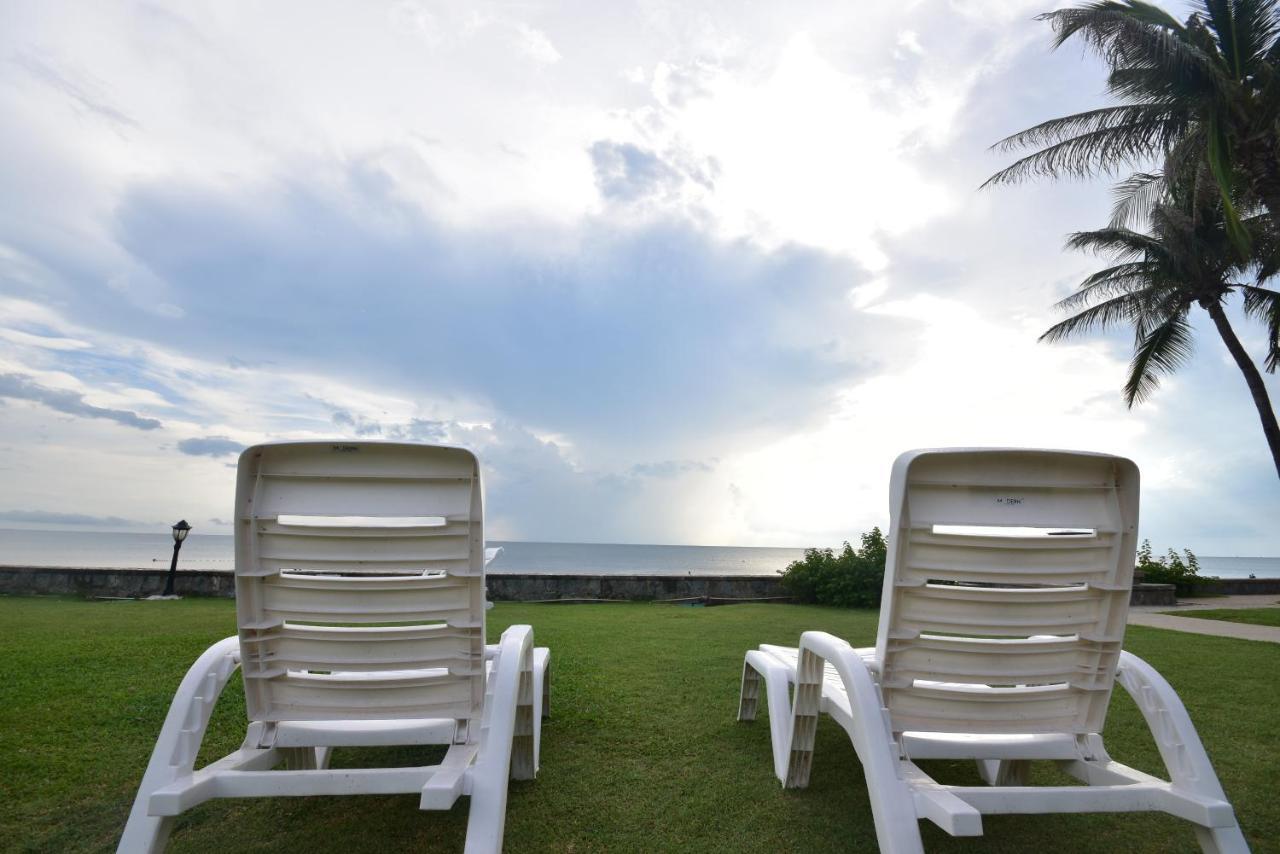 Hua Hin Beachfront Condo Buitenkant foto
